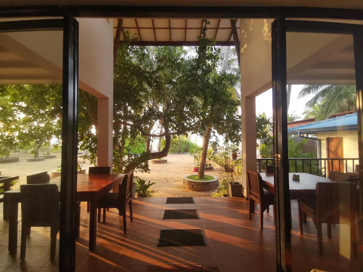 Welle Wadiya Beach Villa Калпітія Екстер'єр фото
